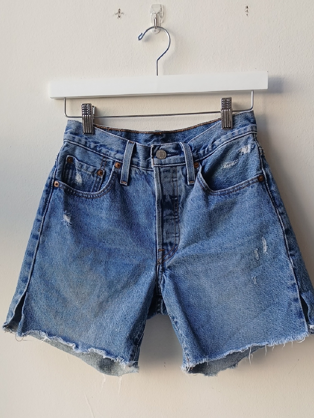 Levi's Cut Off Jean Shorts Women's 24